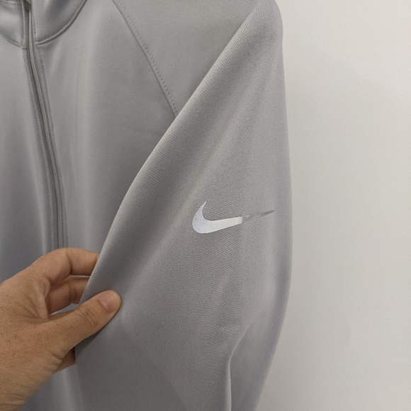 Nike Dri Fit Silver Grey Half Zip Running Jacket - Picture 4 of 10